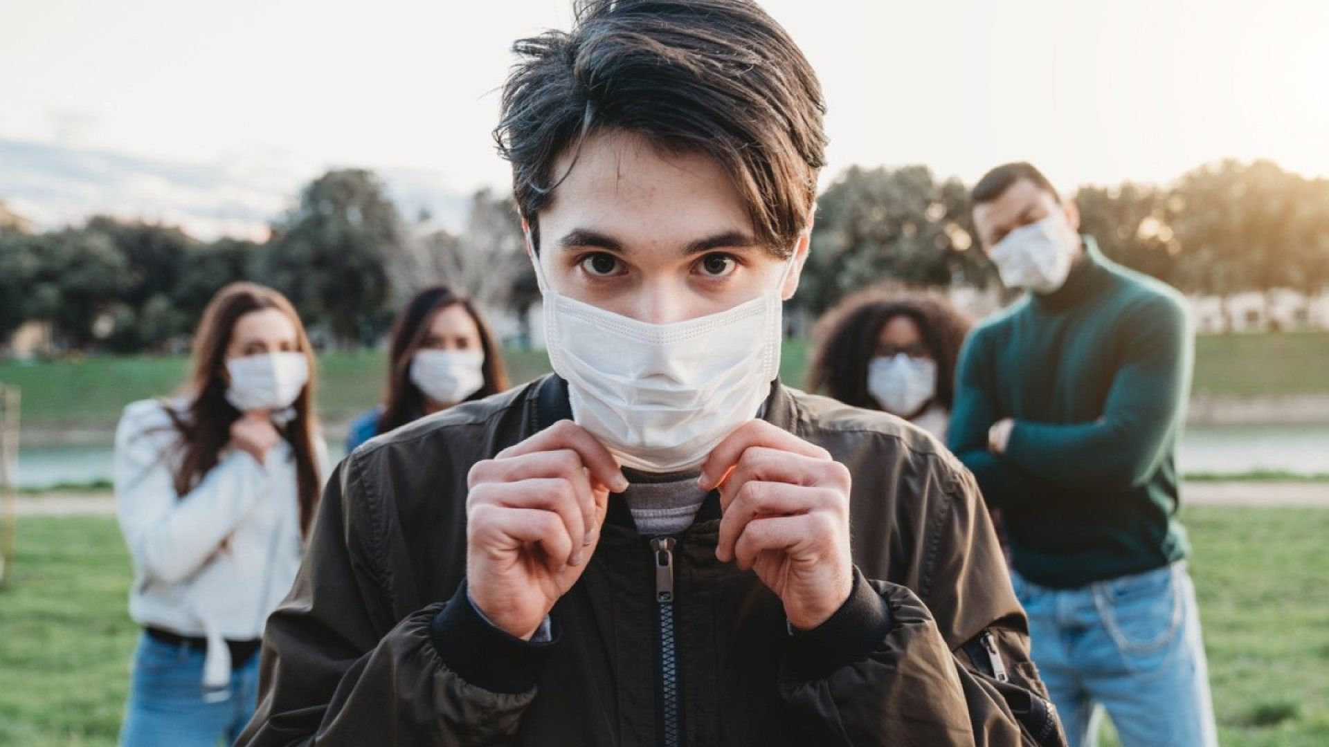 Тийнейджърите изпитват силни емоции по време на физическата изолация