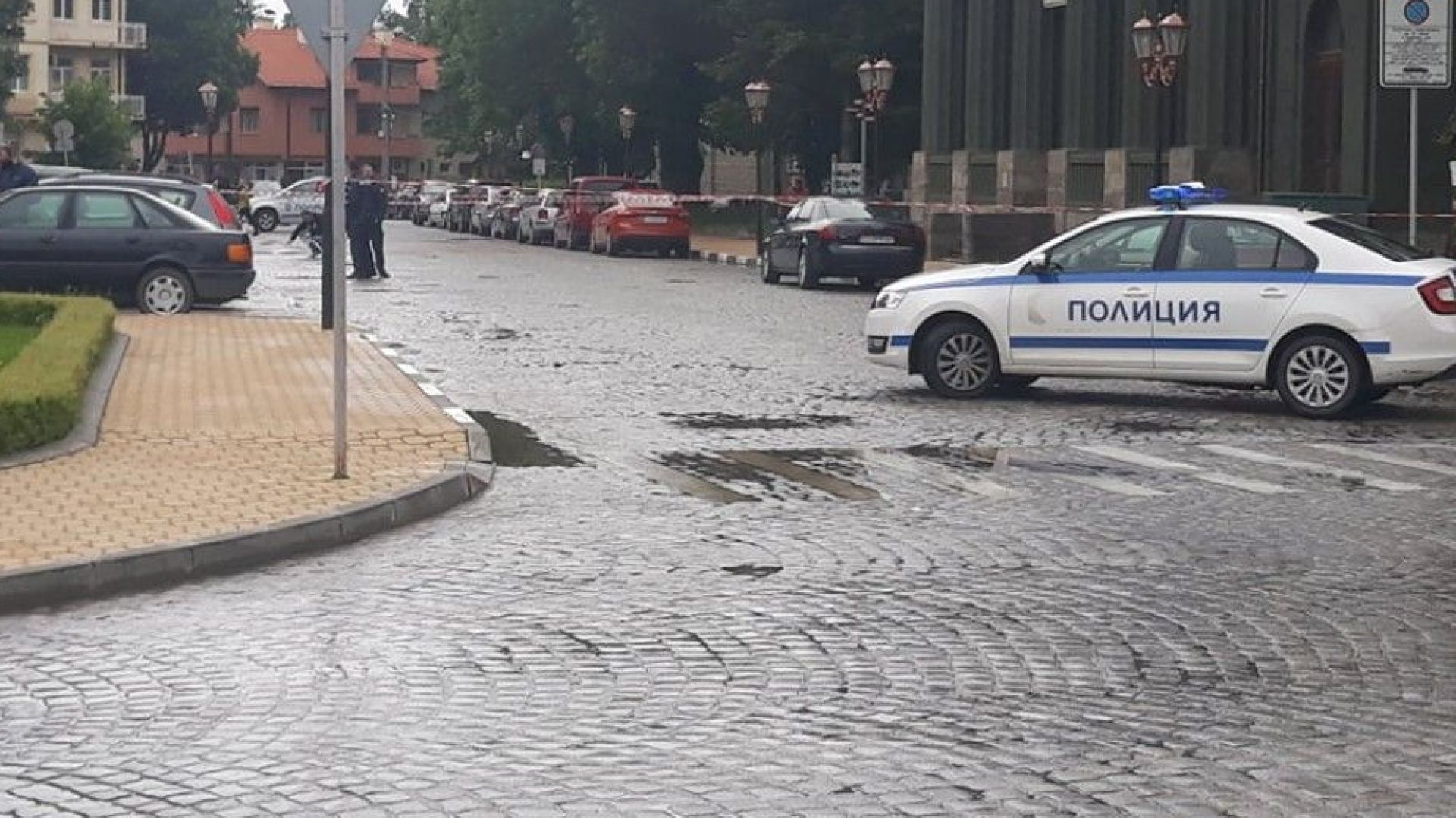 Роднините на тежко пострадалата 49 годишна жена от Самоков която беше