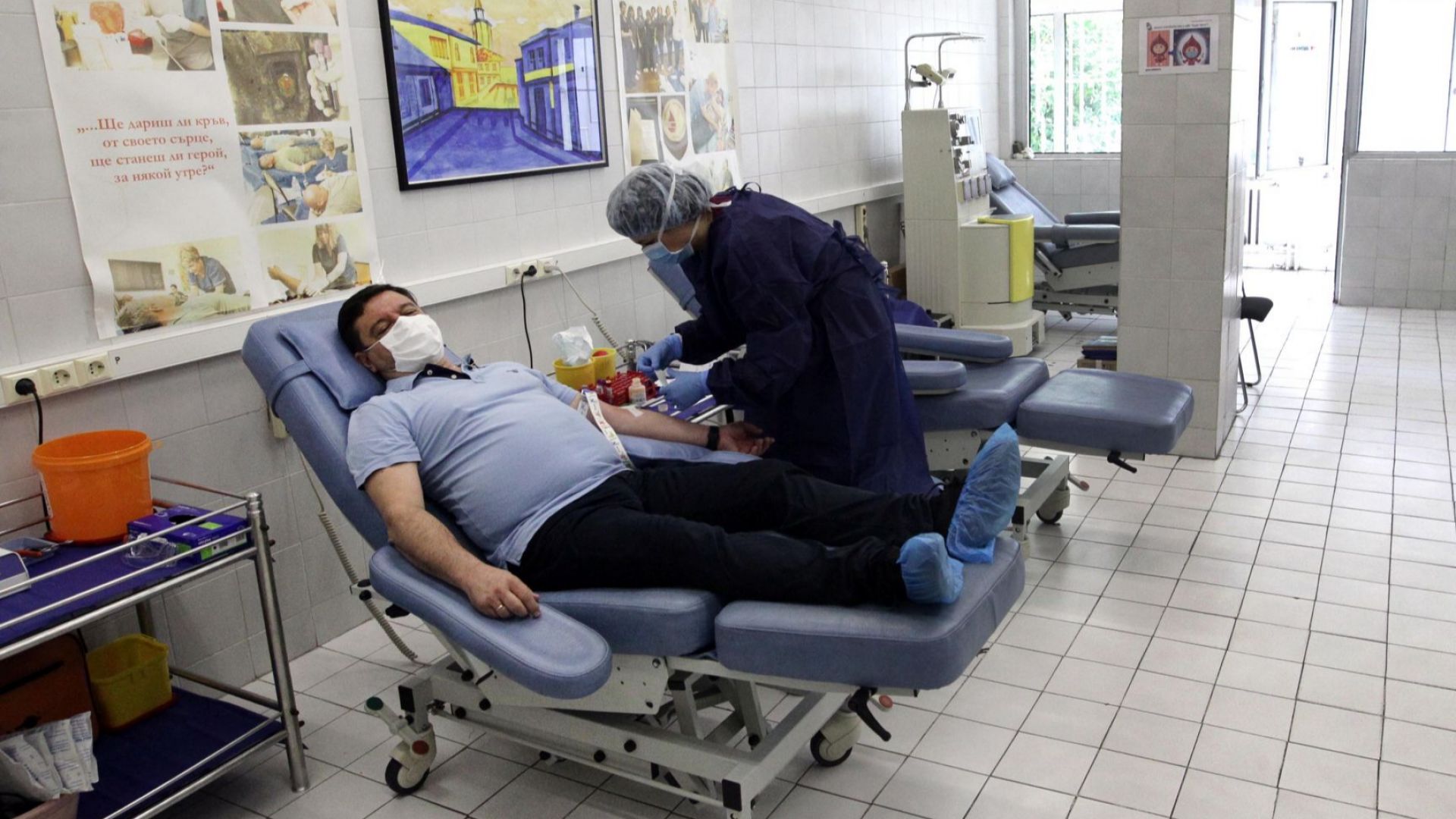 Излекувани от COVID 19 дариха кръв във Военномедицинска академия ВМА Акцията