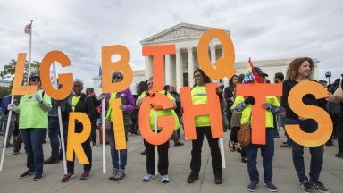 Върховният съд на САЩ: Законът пази хомосексуалните на работните им места
