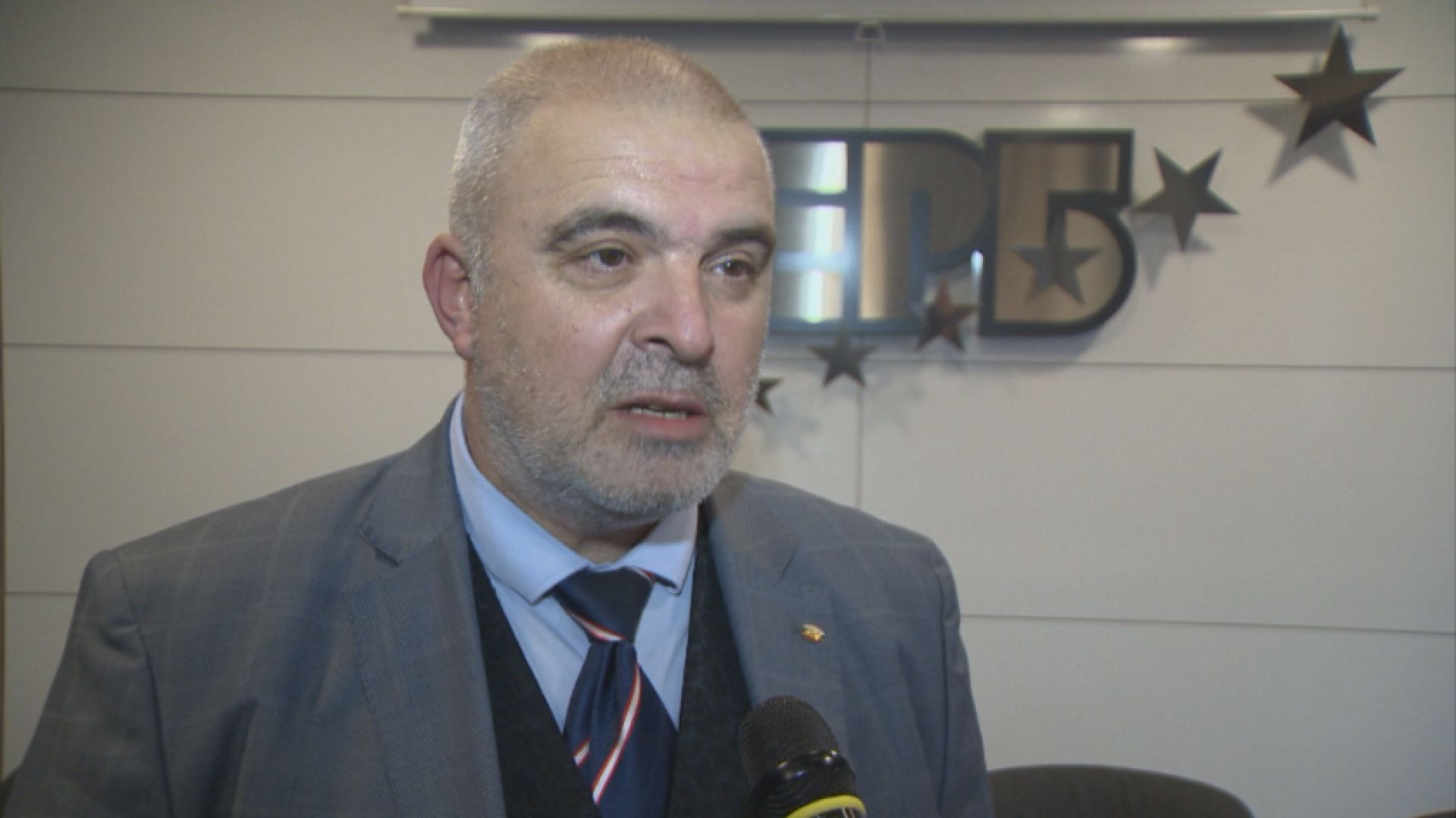 Депутат от ГЕРБ отговори от името на партията на президента