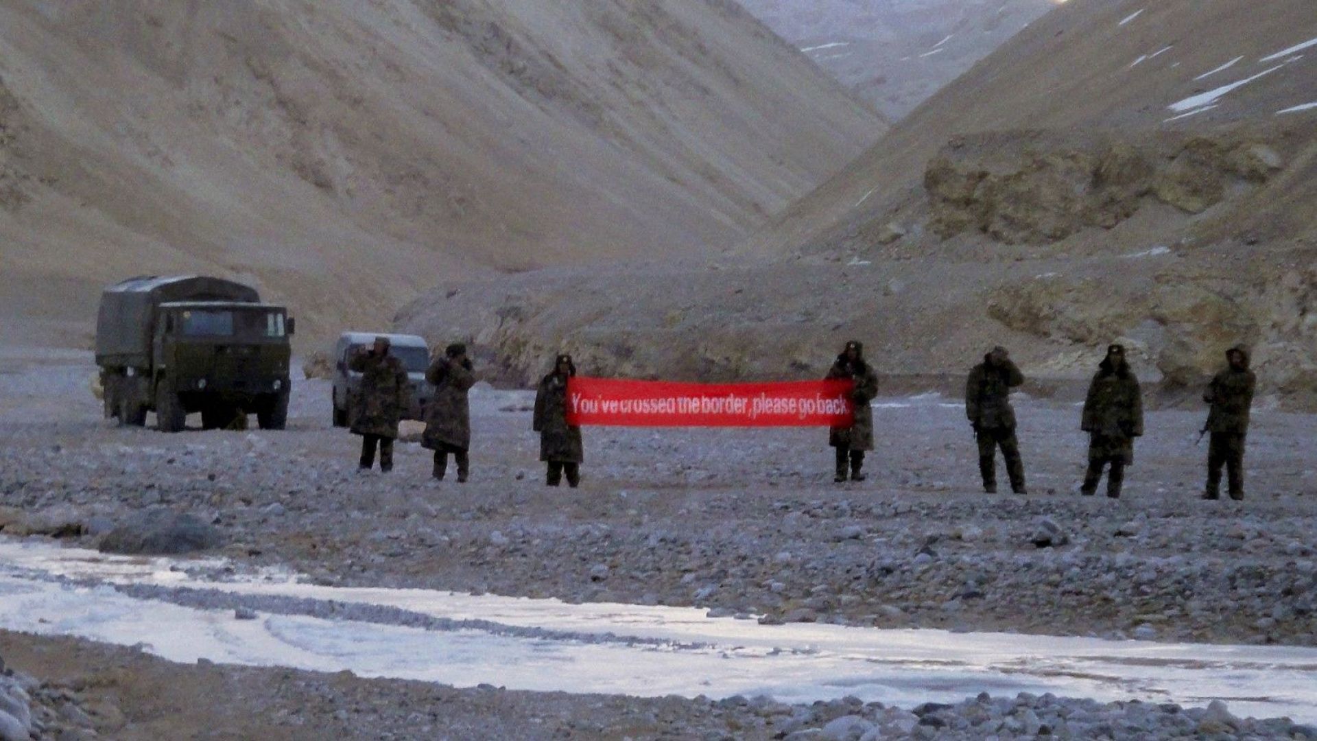 Двайсет индийски войници са загинали в сблъсък с китайски военни