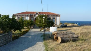 Заловиха крадците на антични предмети от базата на НХА в Ахтопол