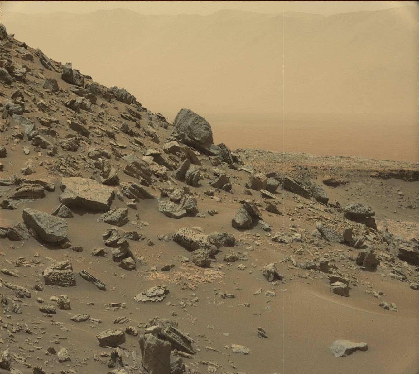 Планината Шарп на Марс