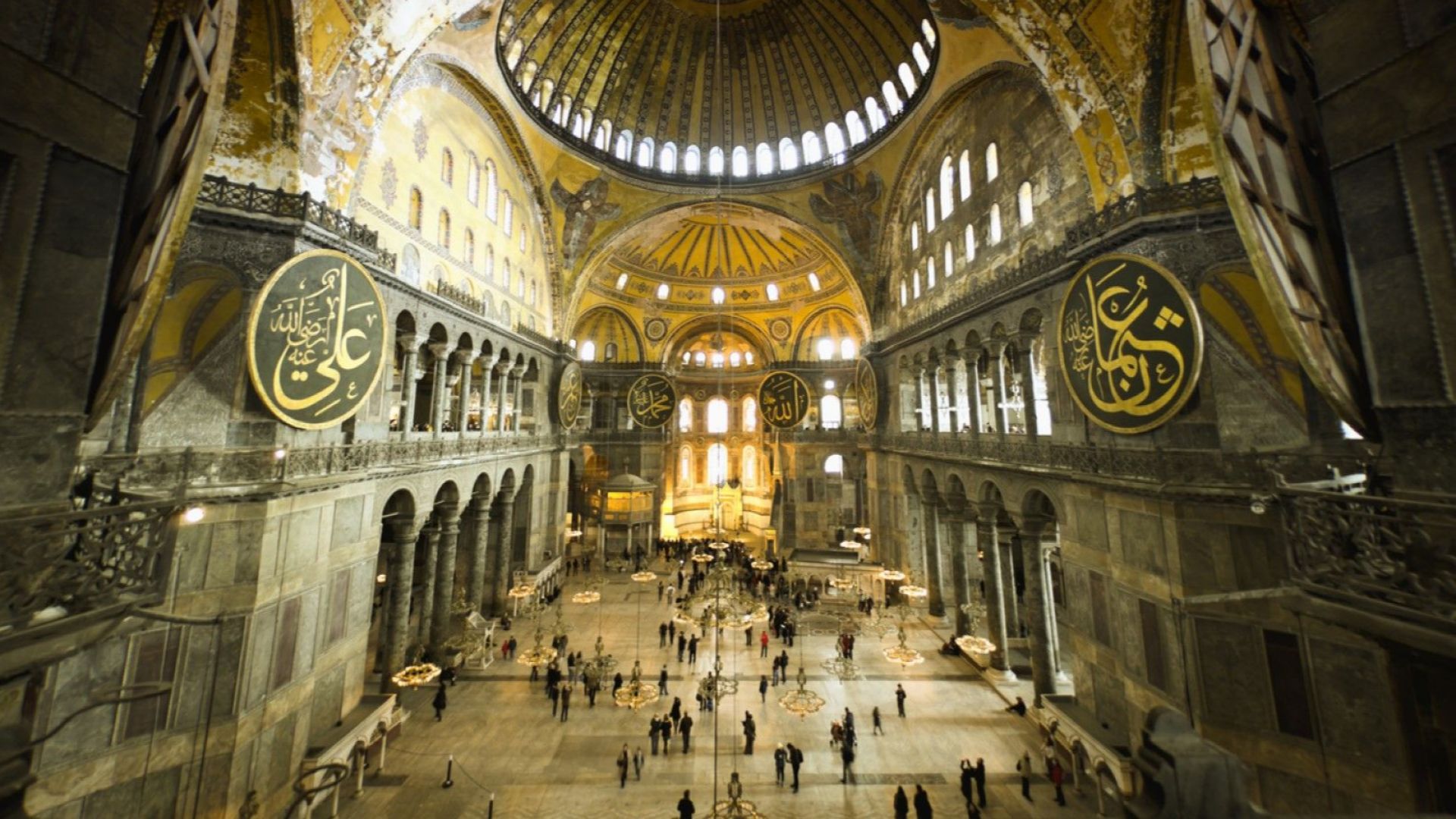 Ердоган: Най-малко 500 души ще охраняват "Света София". Обещават реставрация само с ЮНЕСКО