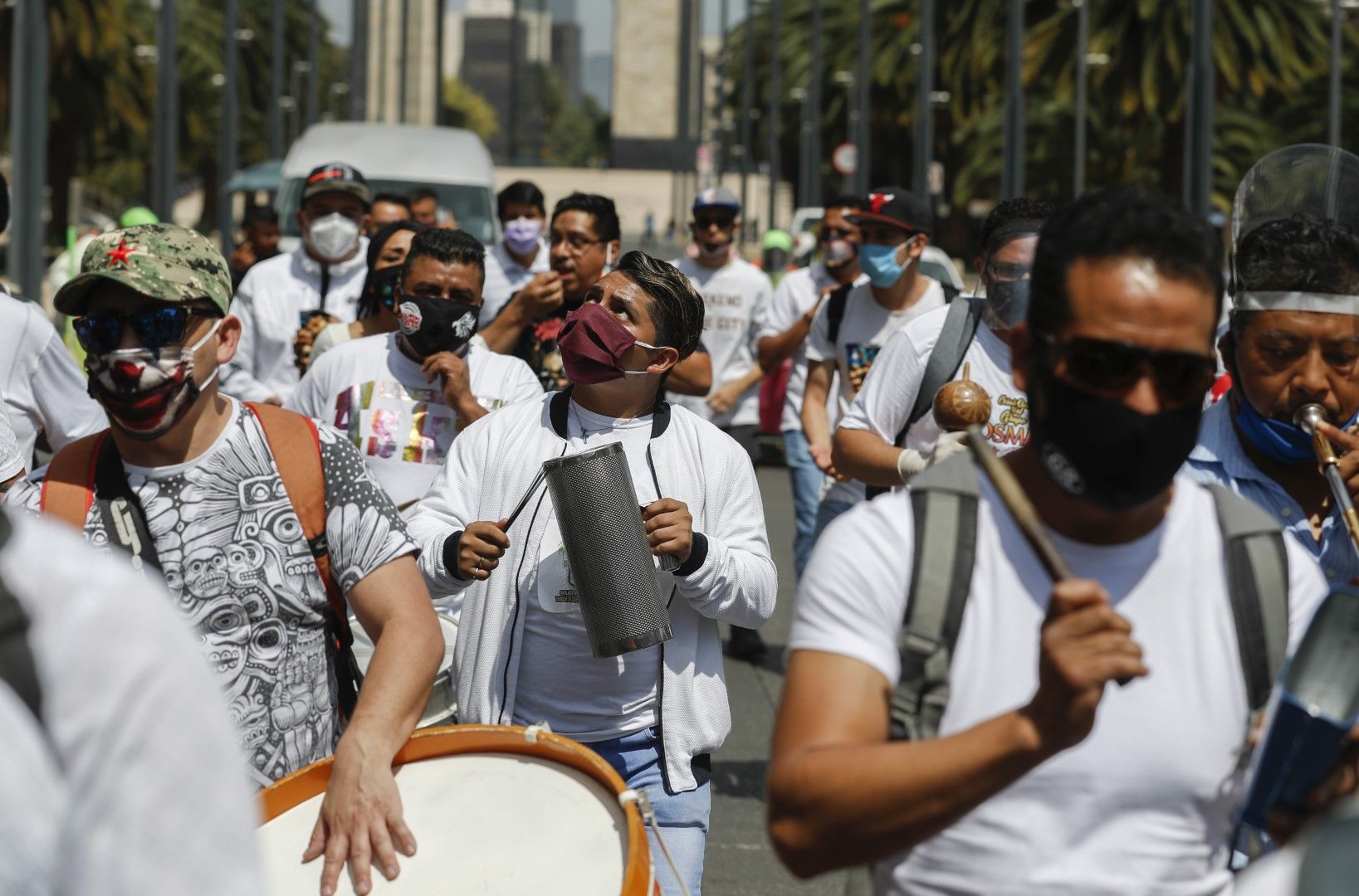 Мексиканци протестират с искане за финансова помощ, след като не могат да изкарват прехраната си заради ограниченията срещу вируса, 19 юни