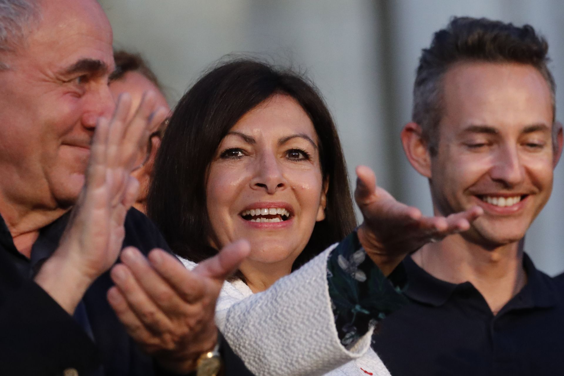 Очаквано, социалистката Ан Идалго печели втори мандат на кметския пост в Париж
