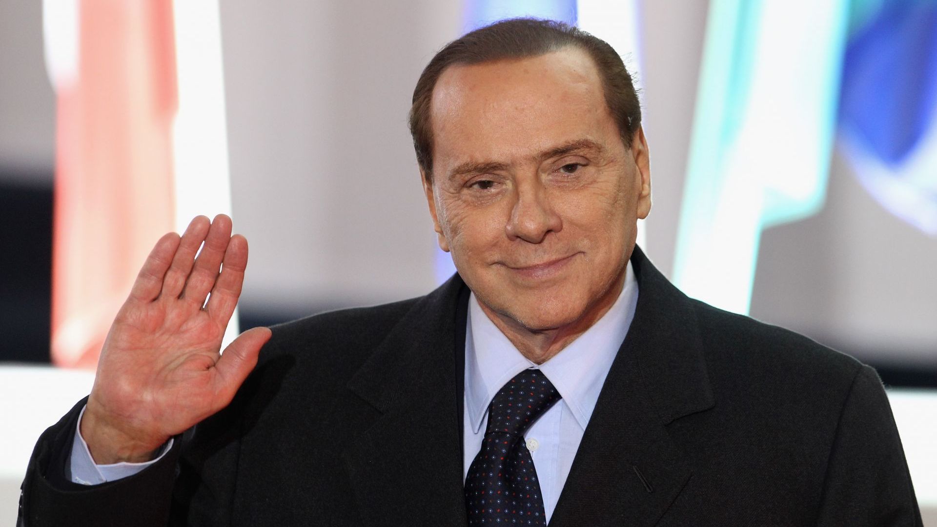 Три пъти за щастие? Берлускони се "жени" за Марта, с 53 години по-млада от него