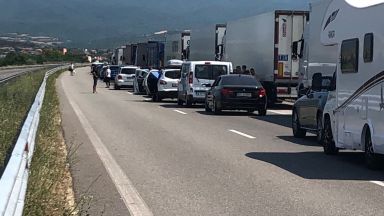Влизаме в Гърция през три пункта, затварят "Маказа" на 6-и