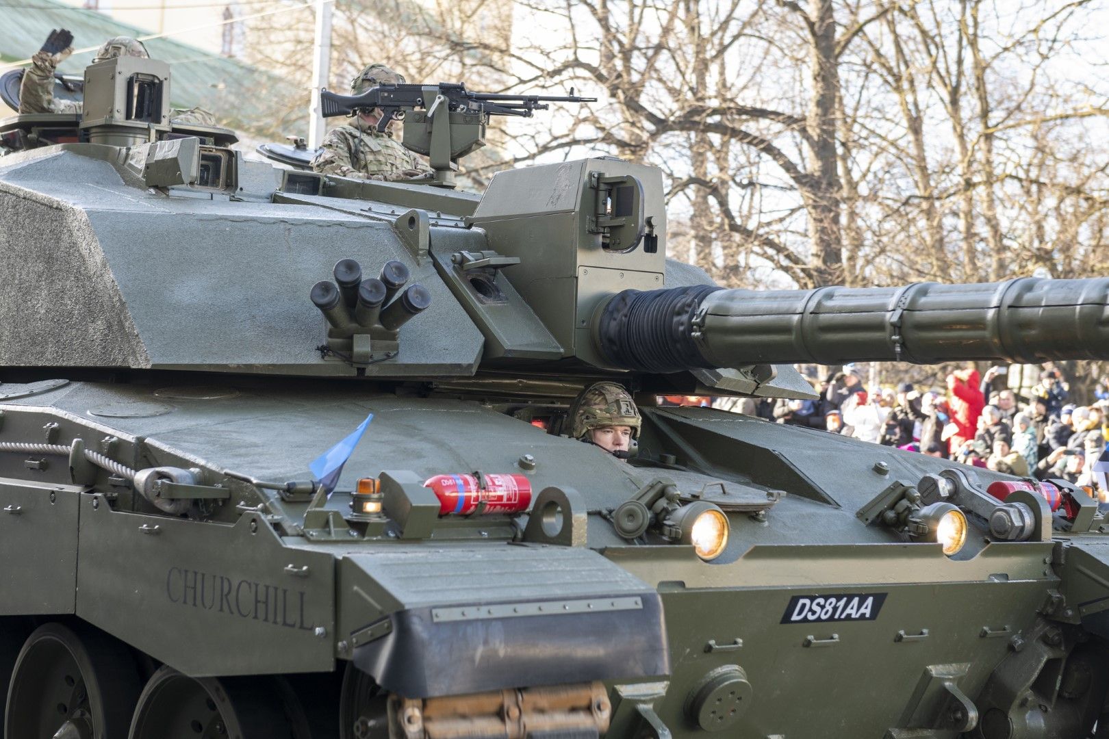 Британски танк Challenger 2 по улиците на Талин, Естония, в Деня на независимостта на страната, 24 февруари 2020 г.