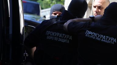 С 12 на 7 гласа Комисията по правни и конституционни
