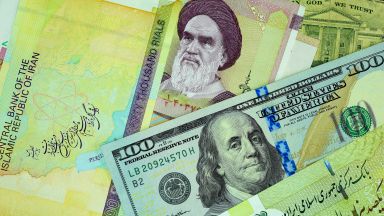 Рекорден срив на иранската валута