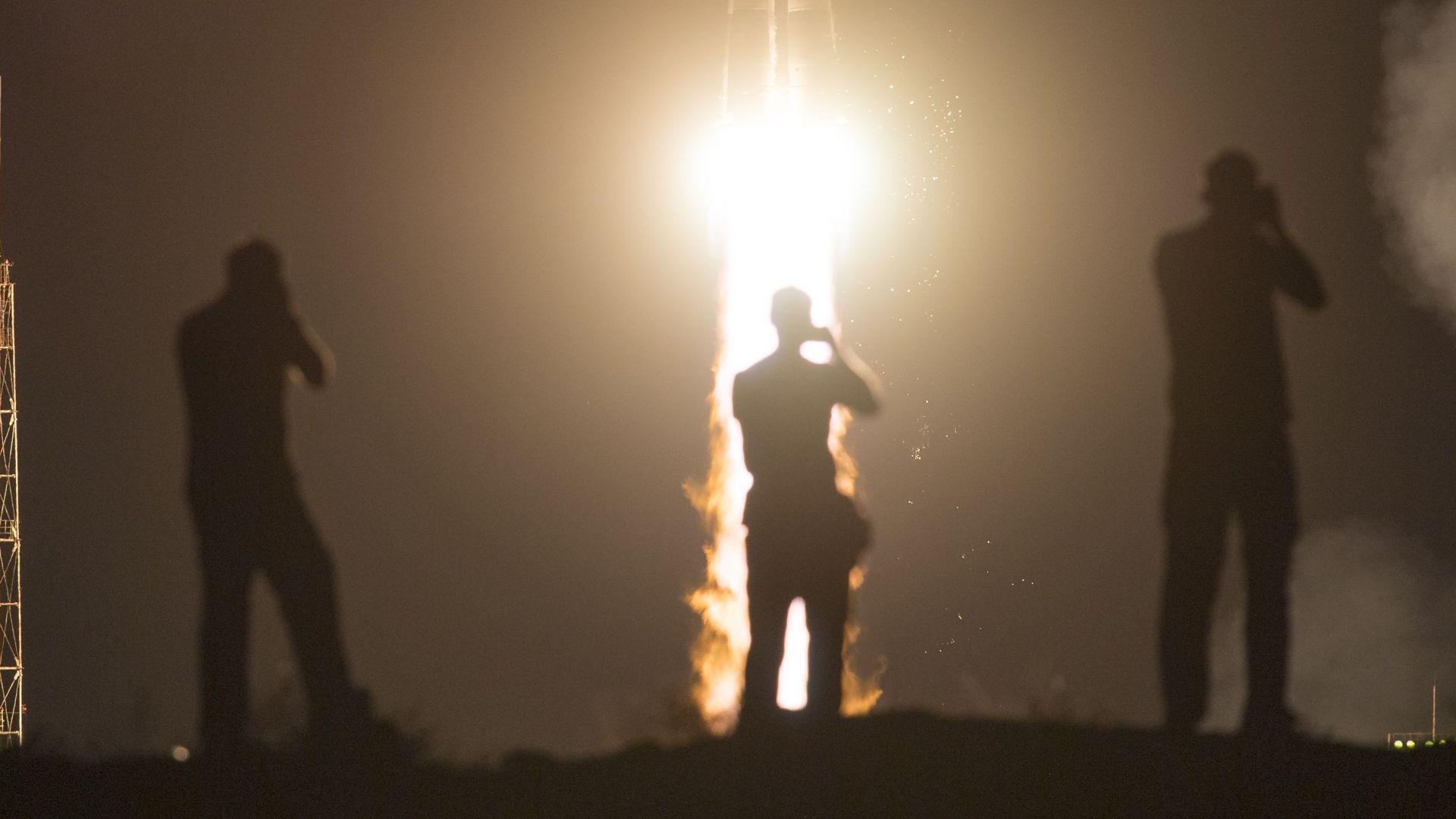 "Роскосмос" готви ракета, която превъзхожда Falcon 9