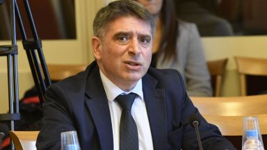 Данаил Кирилов подаде оставка като министър на правосъдието