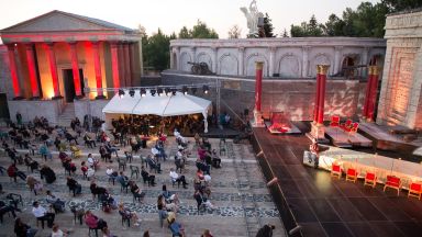 Софийската опера триумфира и на Римския площад в Киноцентъра Бояна (галерия)