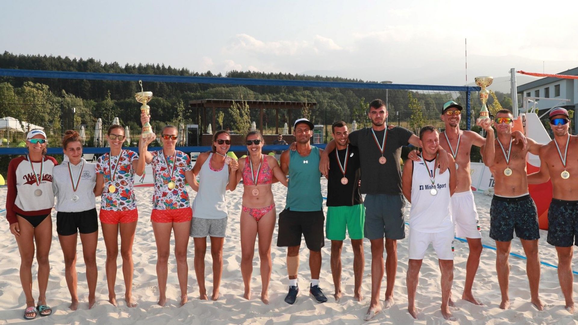 Български и сръбски триумф на плажен волейбол край София