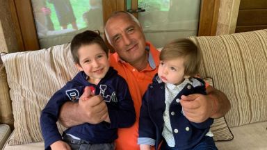 Борисов празнува 2-ия рожден ден на внука си Иван (снимки)