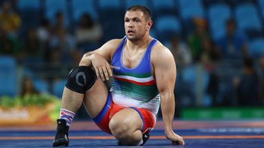 Двама борци станаха олимпийски шампиони с 8 години закъснение