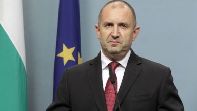 Правната комисия на парламента отхвърли ветото на президента Румен Радев