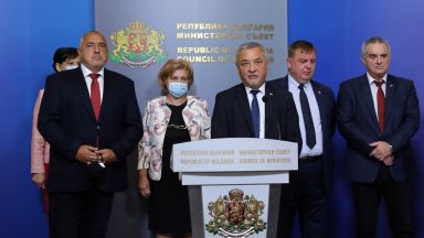 Валери Симеонов: България не е царство, а ние не сме като маймуните по палмите