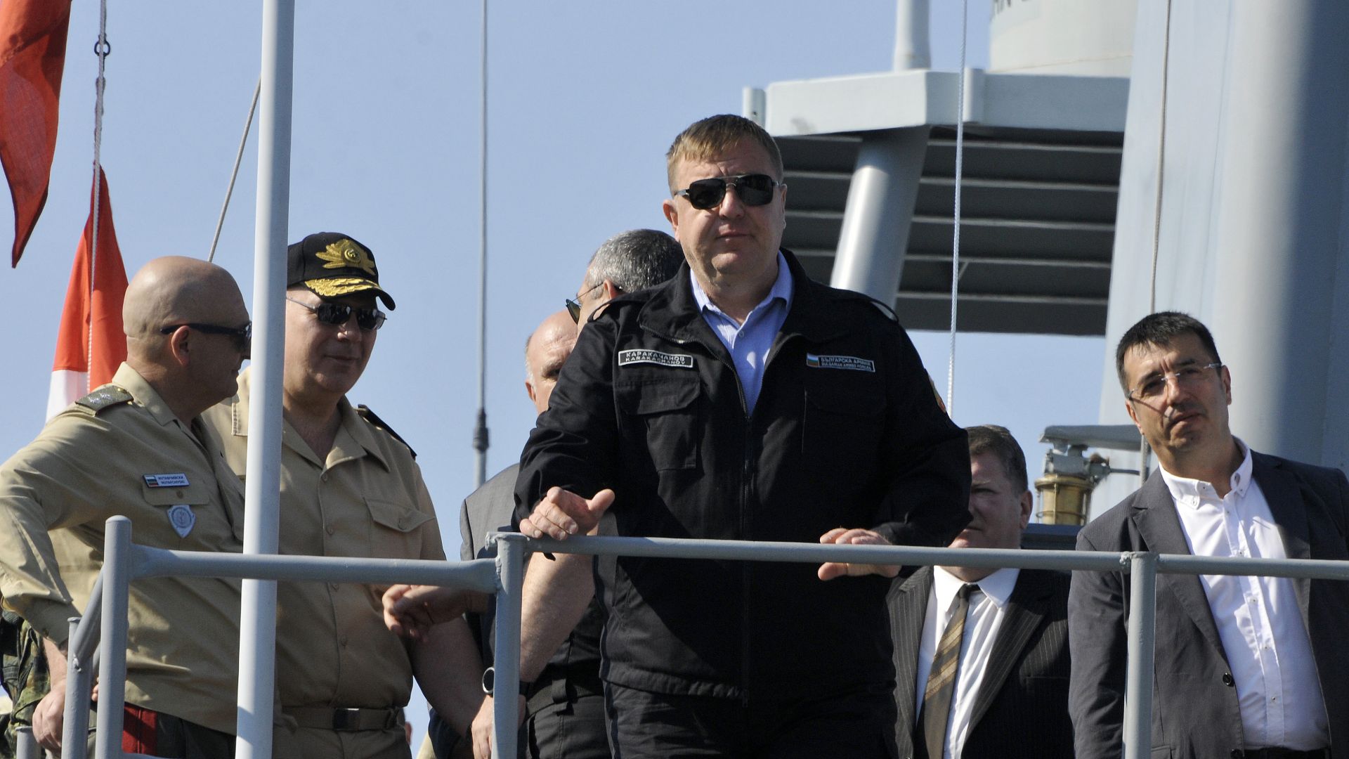 Министър Каракачанов на учението "Бриз": Нивото на нашия флот* е много добро (снимки)