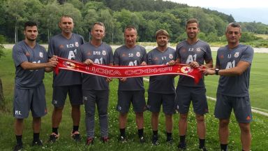 Треньорът на ЦСКА обяви щаба си, двама любимци на феновете се завръщат