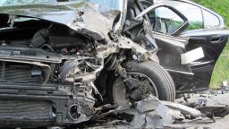 Загинал и тежко ранени при сблъсък на 3 коли край Пловдив