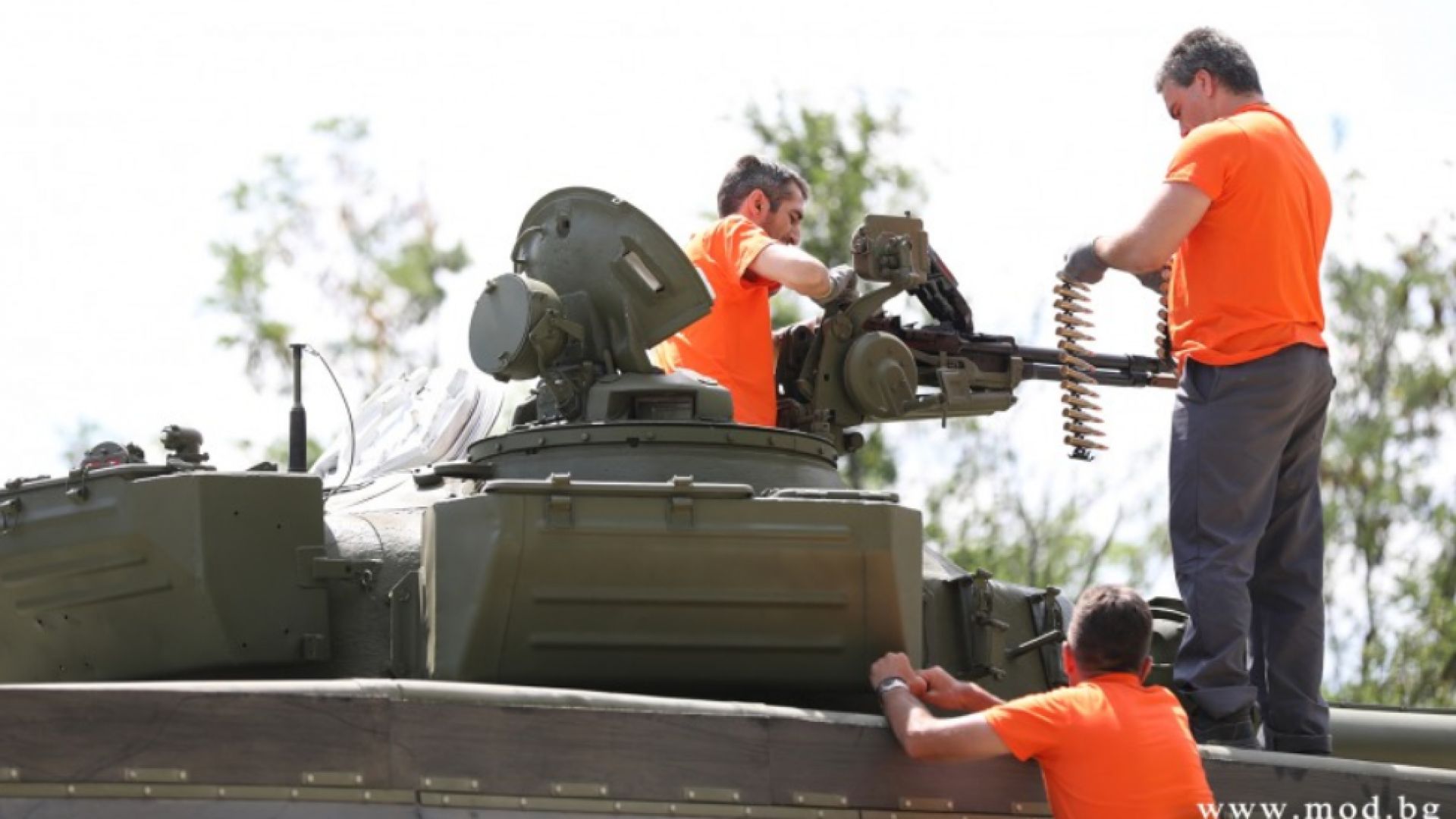 Северна Македония дарява руски танкове на Украйна