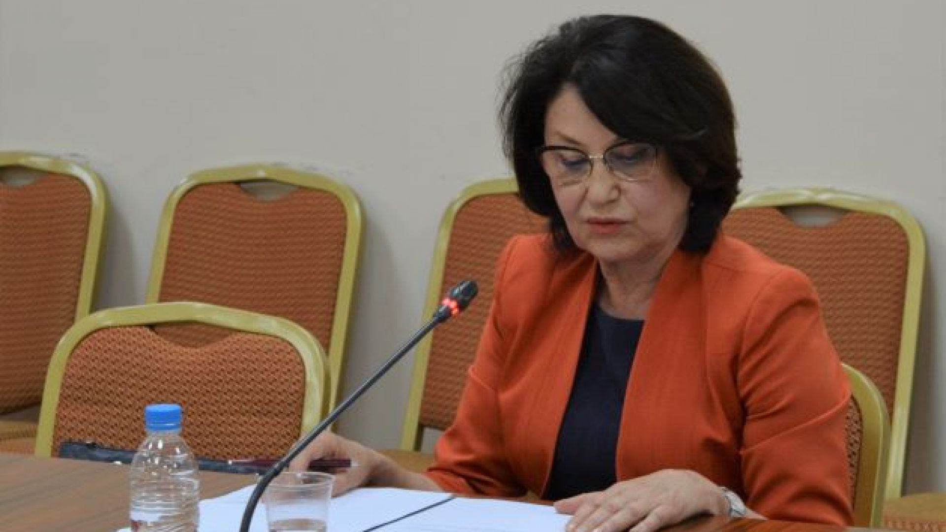 Парламентът избра Елена Чернева-Маркова за заместник-омбудсман