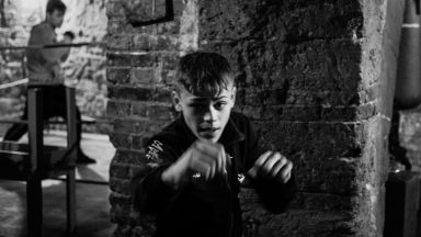 Палермо, боксът и пътят към себе си във фотографиите на Фелия Барух