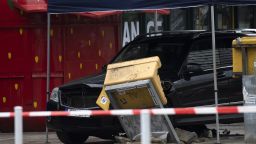 Автомобил връхлетя група пешеходци в Берлин, седем души са ранени 