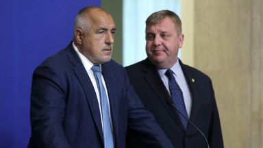 Вицепремиерът и министър на отбраната Красимир Каракачанов ще проведе работно