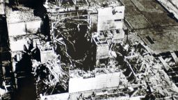 Светът отбелязва 38 г. от най-тежката ядрена катастрофа в света (снимки)