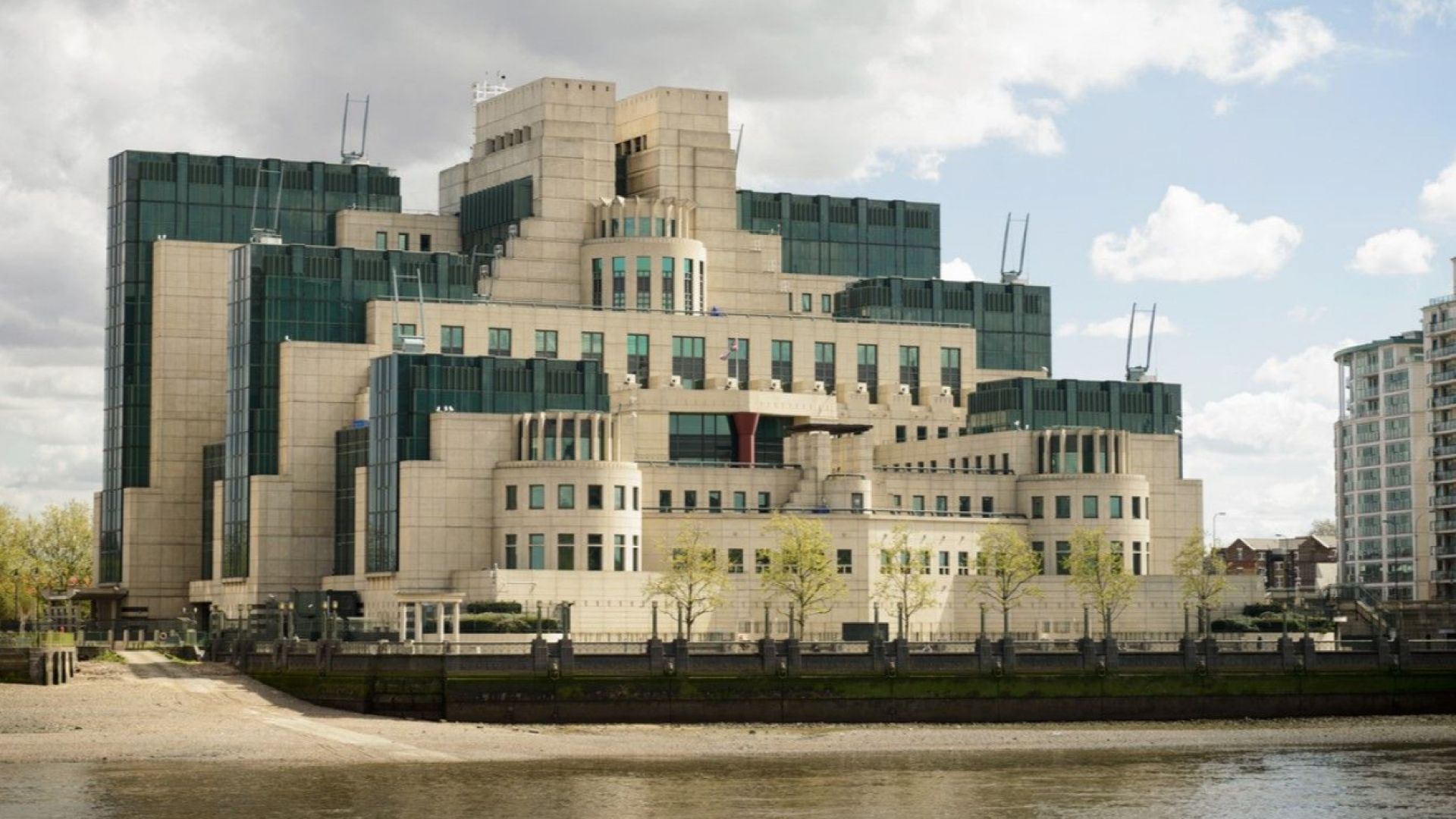 Ричард Мур ще оглави  британското външно  разузнаване МИ-6
