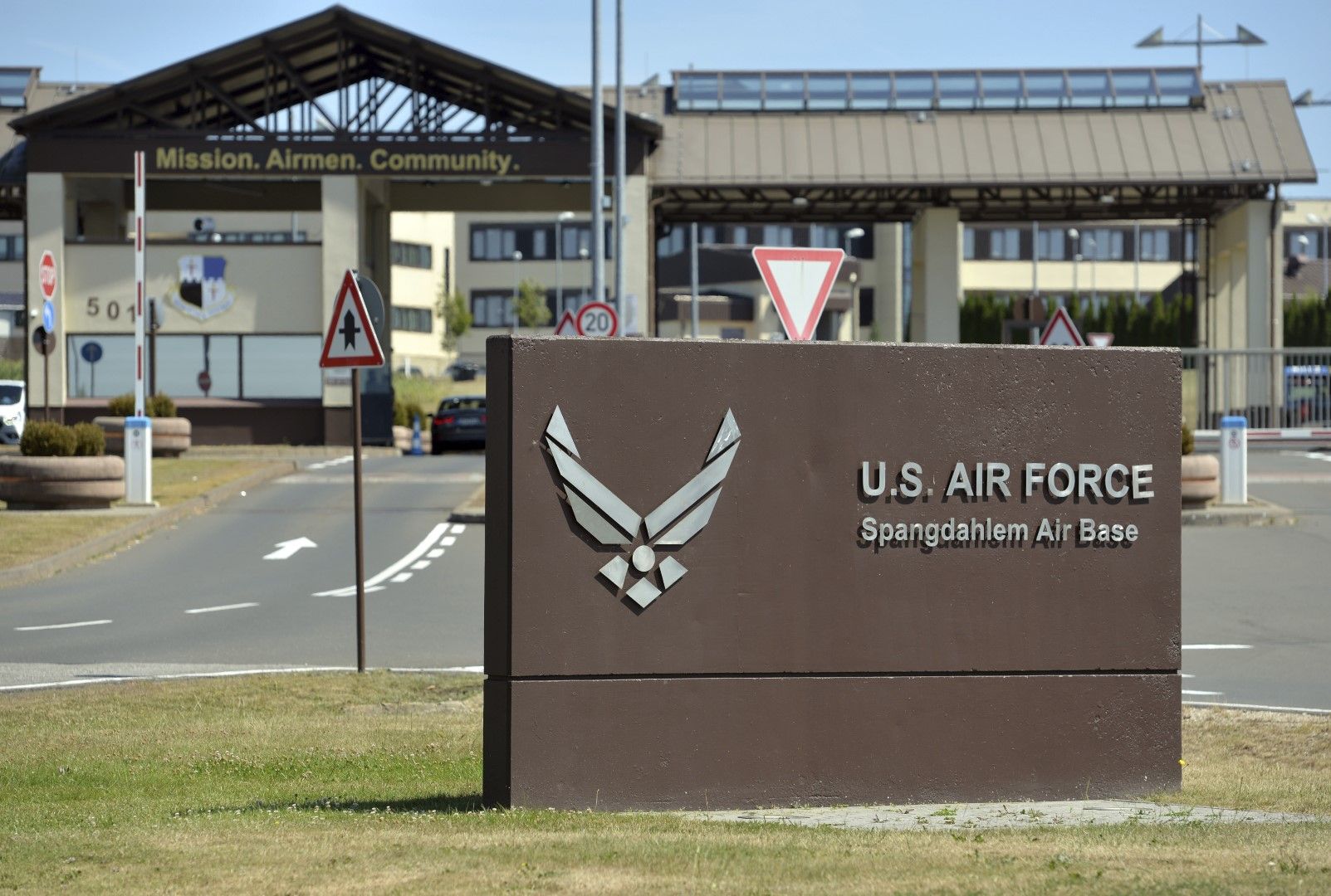 Входът на американската военновъздушна база в Шпангдалем, Германия 