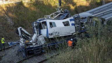 Тежка влакова катастрофа в Португалия