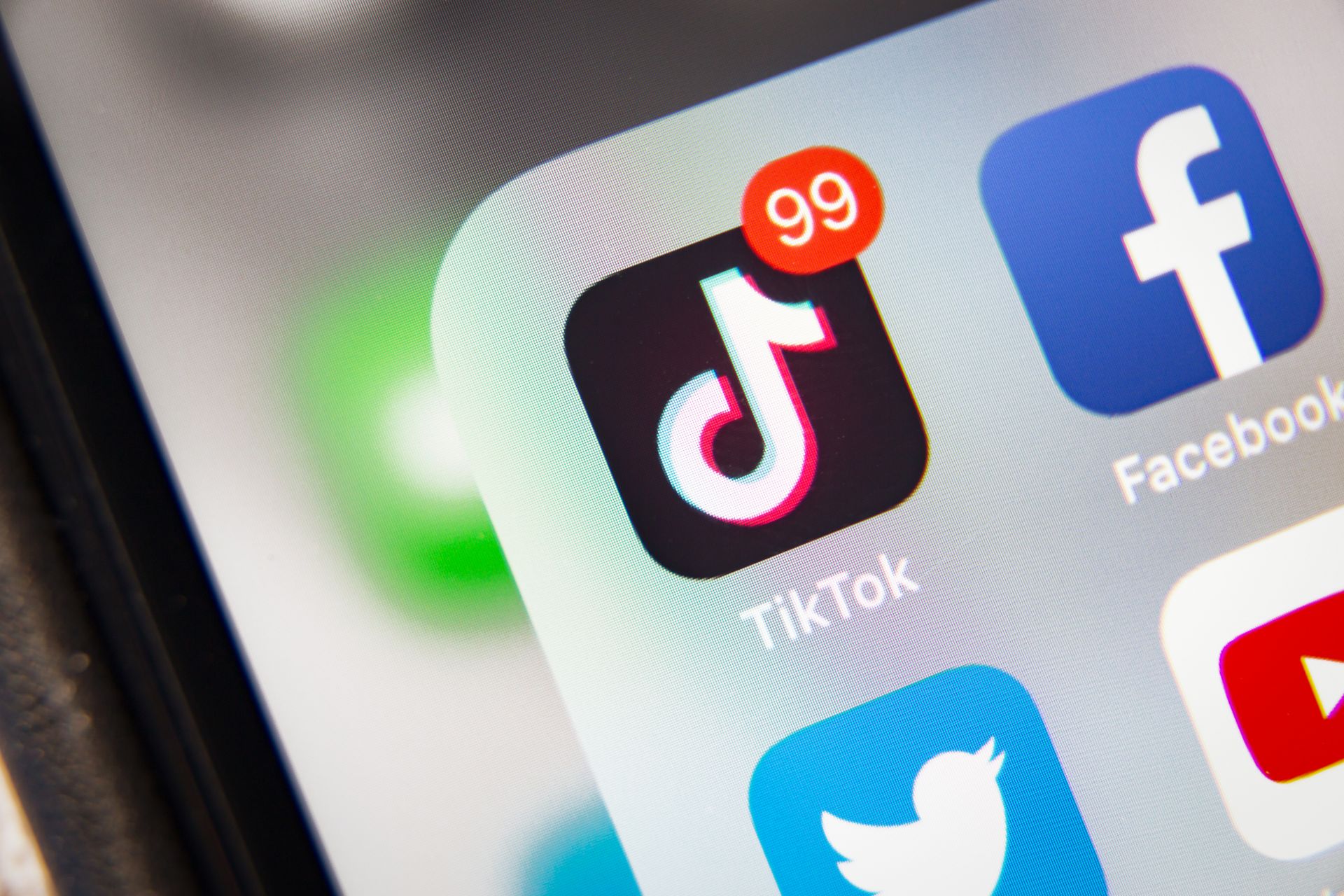 TikTok е най-ползваната социална мрежа от тинейджърите