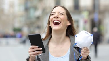 Швейцарски учени: Честият смях действа като буфер срещу стреса