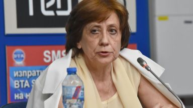 Бившият служебен премиер Ренета Инджова съзря сценарий зад партията на