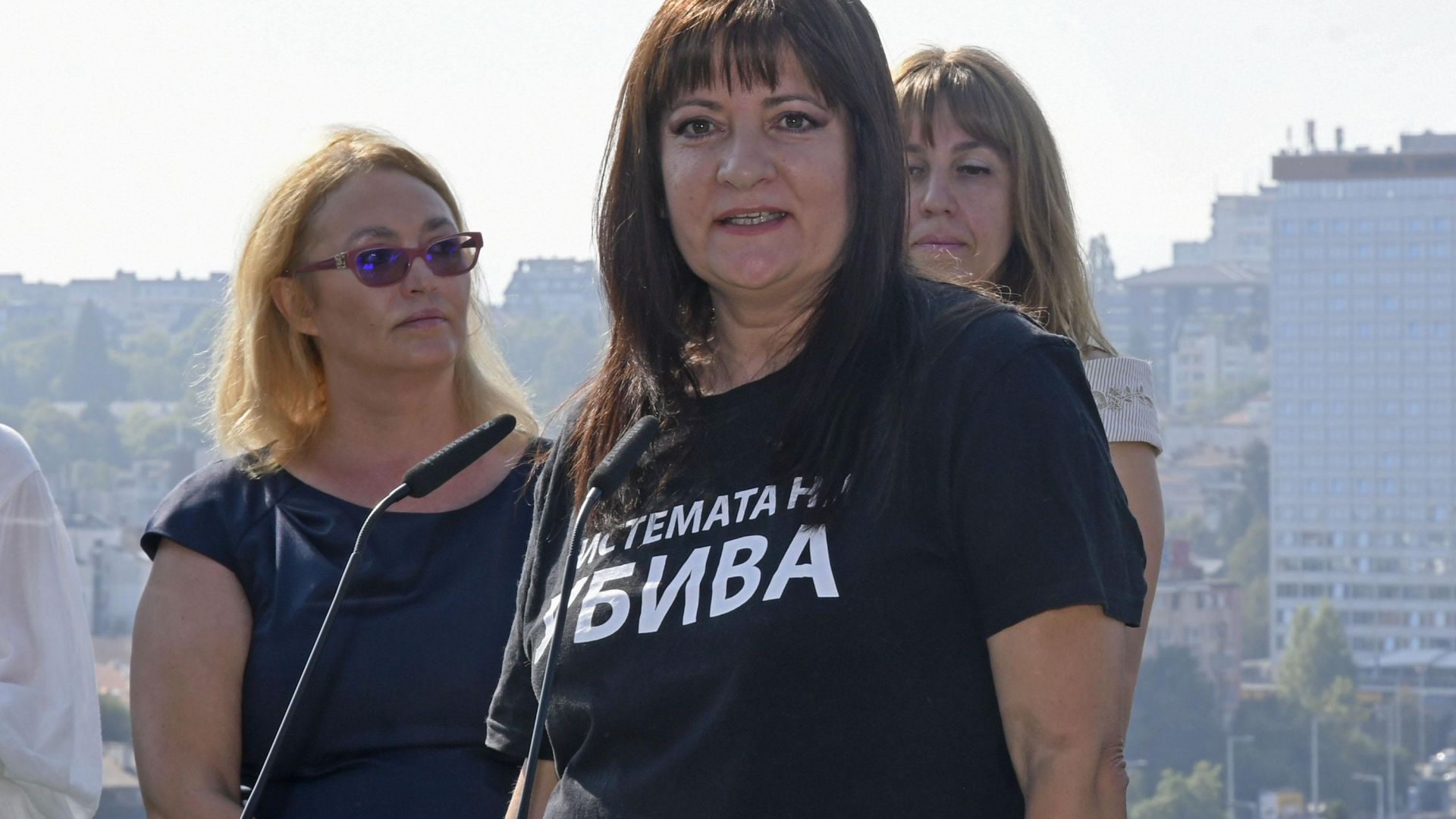 Майките от "Системата ни убива" влизат в листите на Мая Манолова
