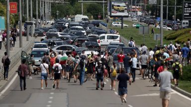 БСП поиска извънредно заседание на парламента