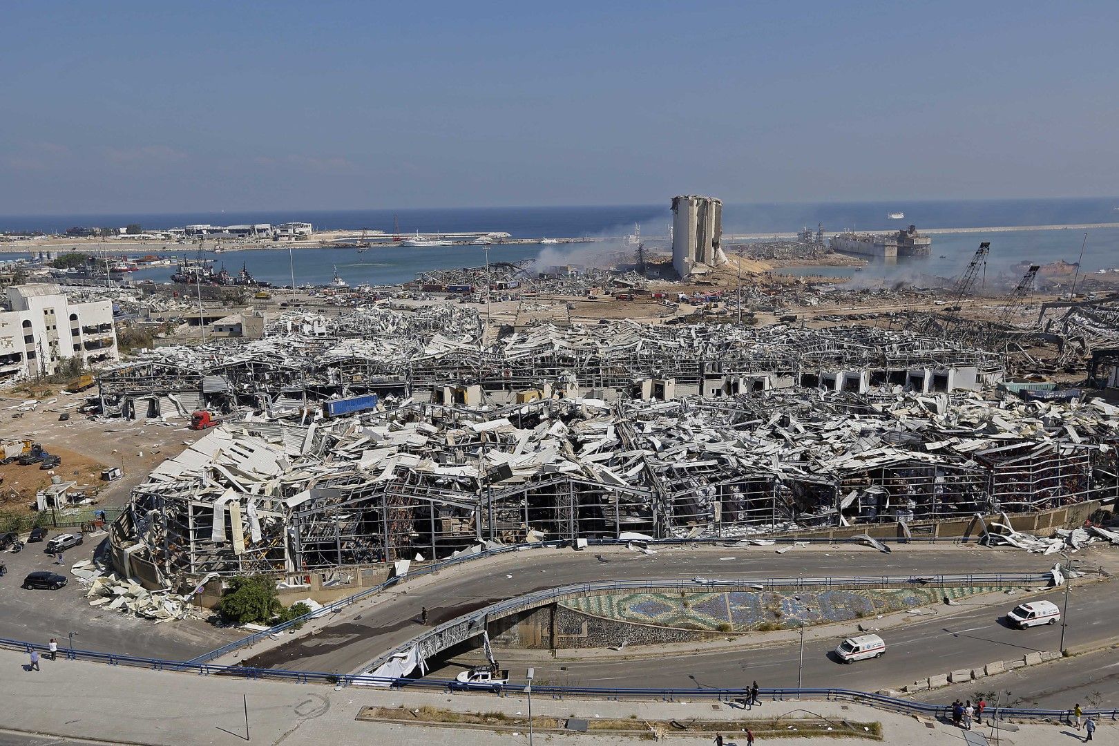 Взривовете избухнаха в района на морското пристанище на Бейрут