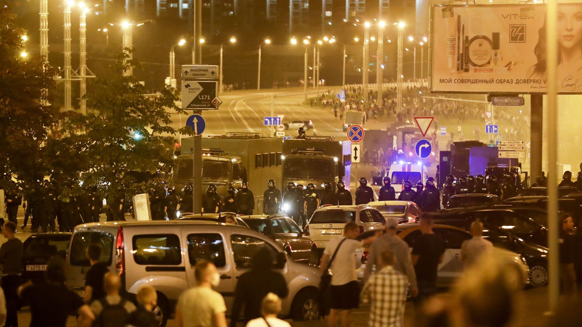 Правозащитници твърдят, че полицейска кола е убила протестиращ в Минск, властта отрича