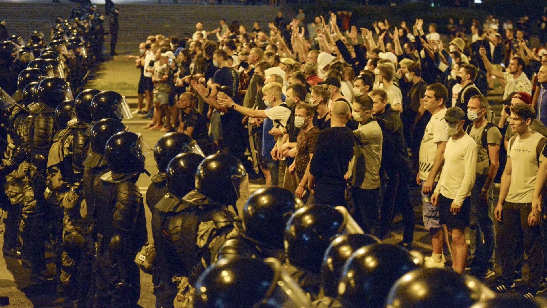 Беларуската милиция влезе в нови сблъсъци с демонстранти
