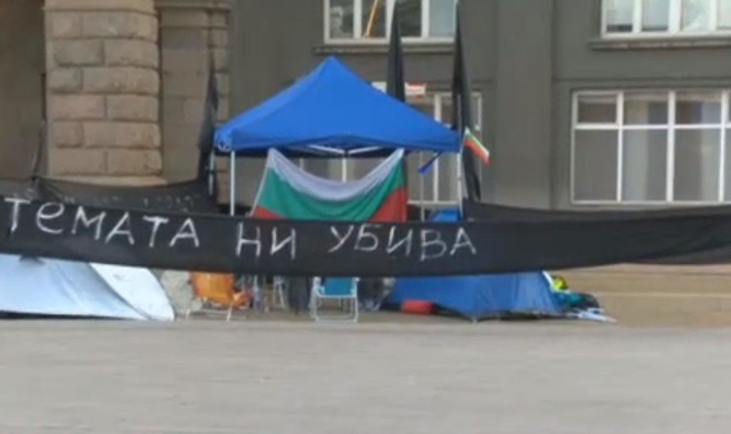 Палатки на бул. "Мария Луиза" във Варна.
