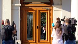 Сдружение иска глоба за Отровното трио за увреждане сградата на Народното събрание