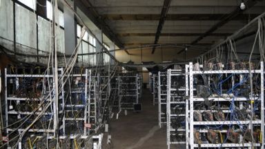 Разкриха голяма ферма за криптовалута в сливенското село Мечкарево Това