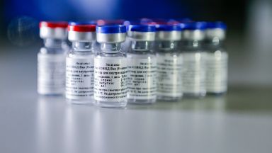 Първата партида от ваксината срещу новия коронавирус наречена Спутник V