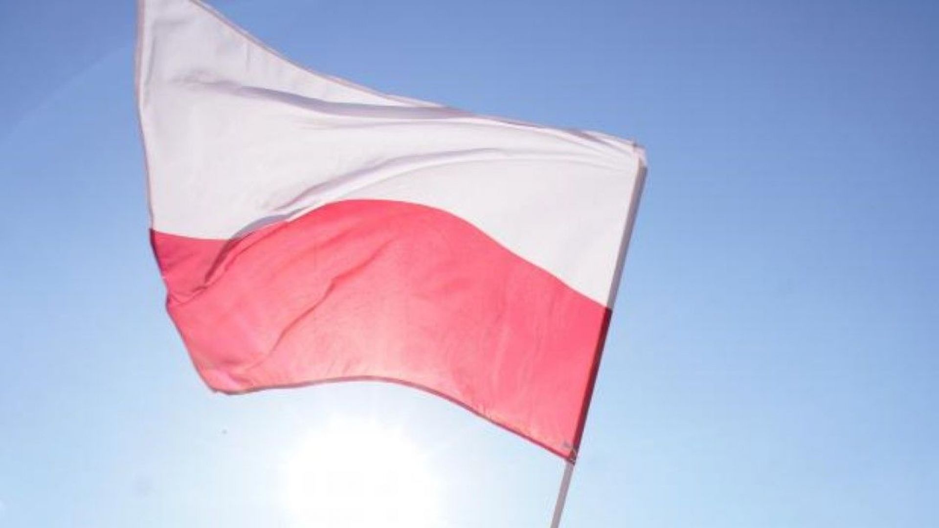 Полша е в рецесия за пръв път от падането на комунизма