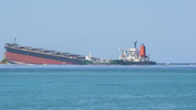 Японският петролен танкер който причини екологична катастрофа след като заседна